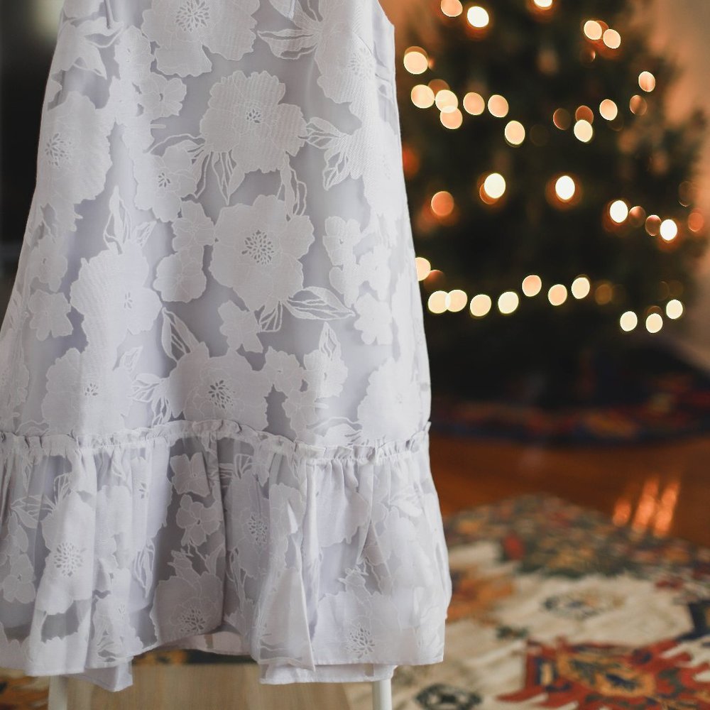 Love, Bonito - Sloan Ruffle Hem Dress in Spirited Blooms Jacquard